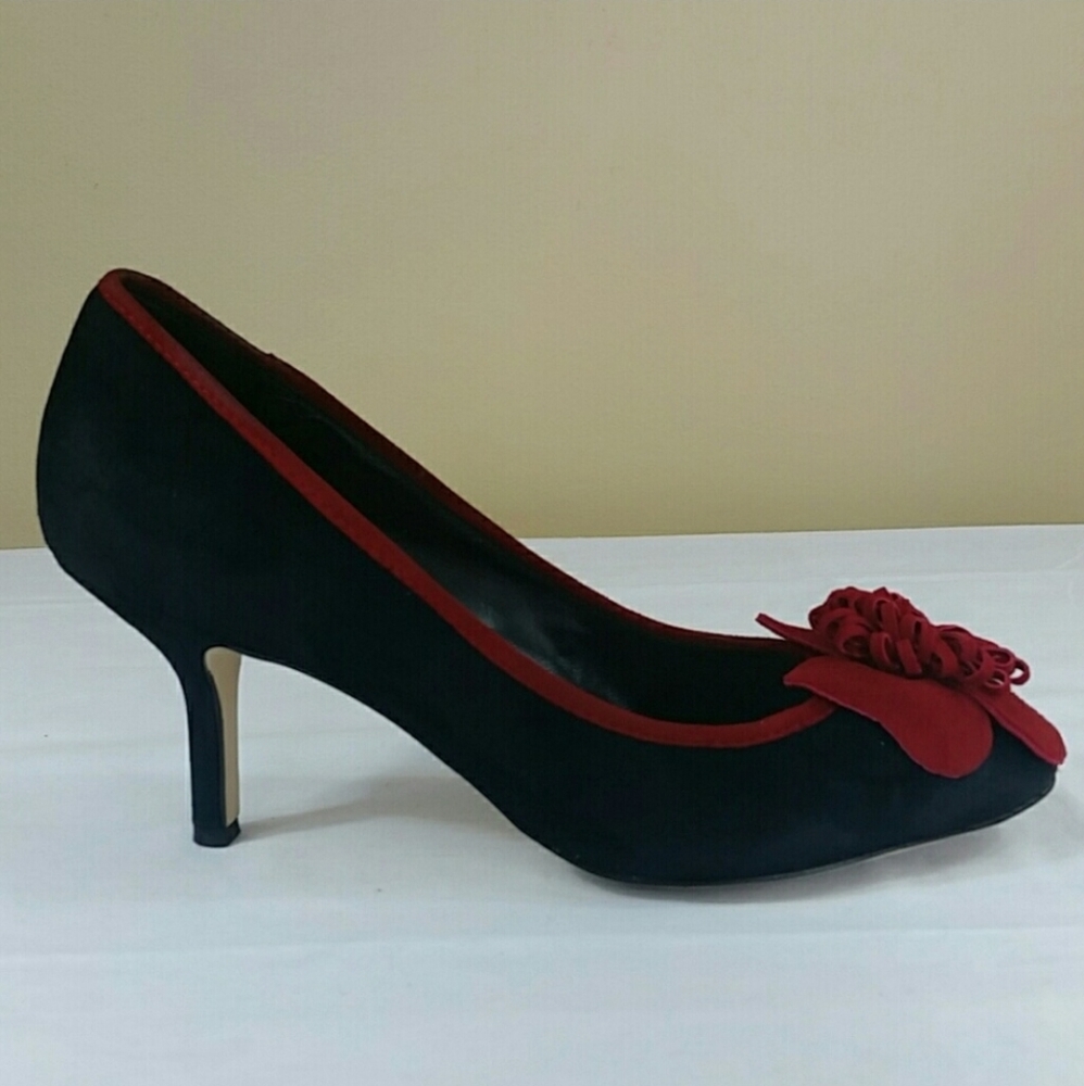 Kate Spade black and red suede kitten heel shoes